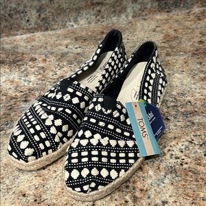 NWT TOMS Wmn 9.5 Alpargata Rope Black & White Global Woven Patterned Espadrilles